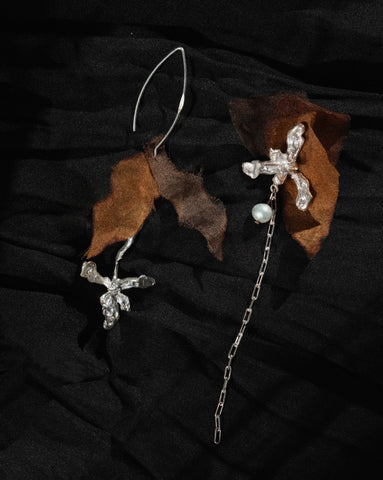 990 Sterling Silver 1 Long Chain Dangling Earring + 1 Hook Earring Decorated W/Ribbon Dead Leaves, Gift For Her.