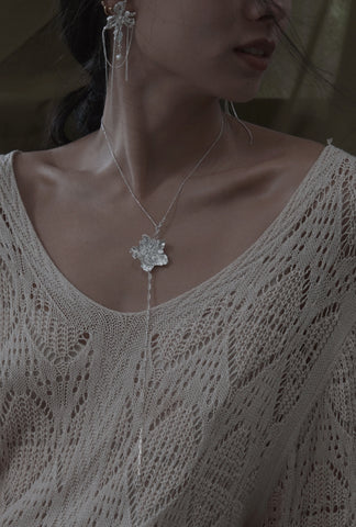 990 Sterling Silver Chain Necklace W/a Flower Hibiscus Shape Pendant(One of Plant Series), 22" Neckline, Gift For Her.